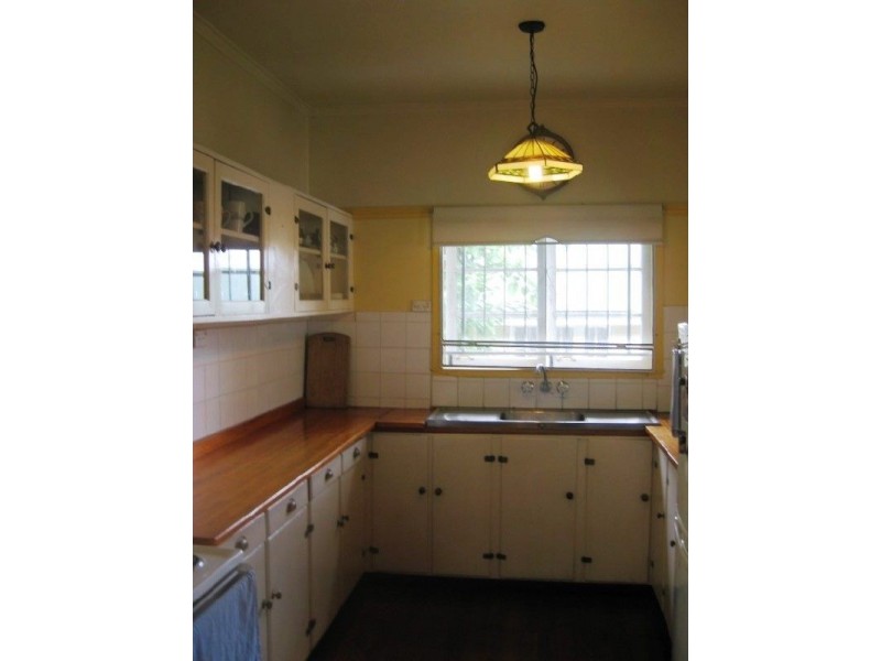 8 Lemnos Street, Nundah QLD 4012