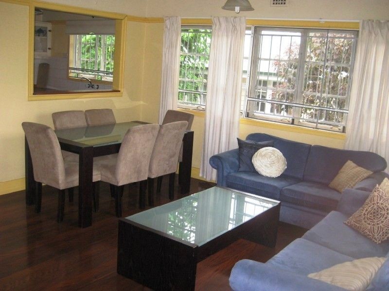 8 Lemnos Street, Nundah QLD 4012