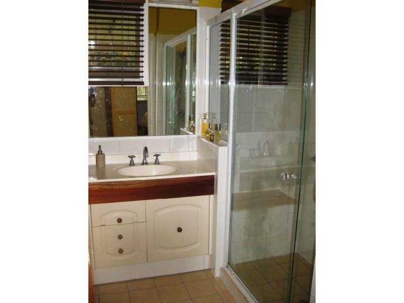 8 Lemnos Street, Nundah QLD 4012