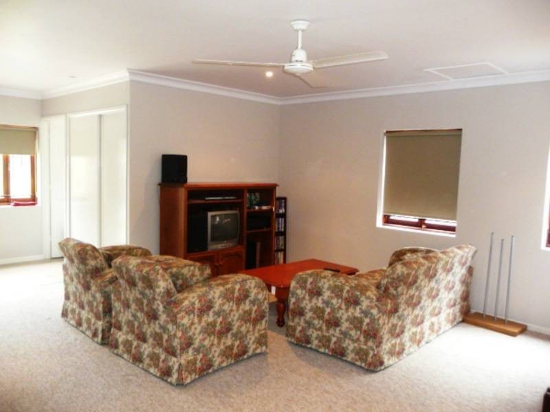 87 Hamilton Road, Wavell Heights QLD 4012