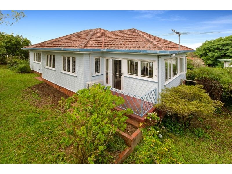 3 Bowd Parade, Wavell Heights QLD 4012