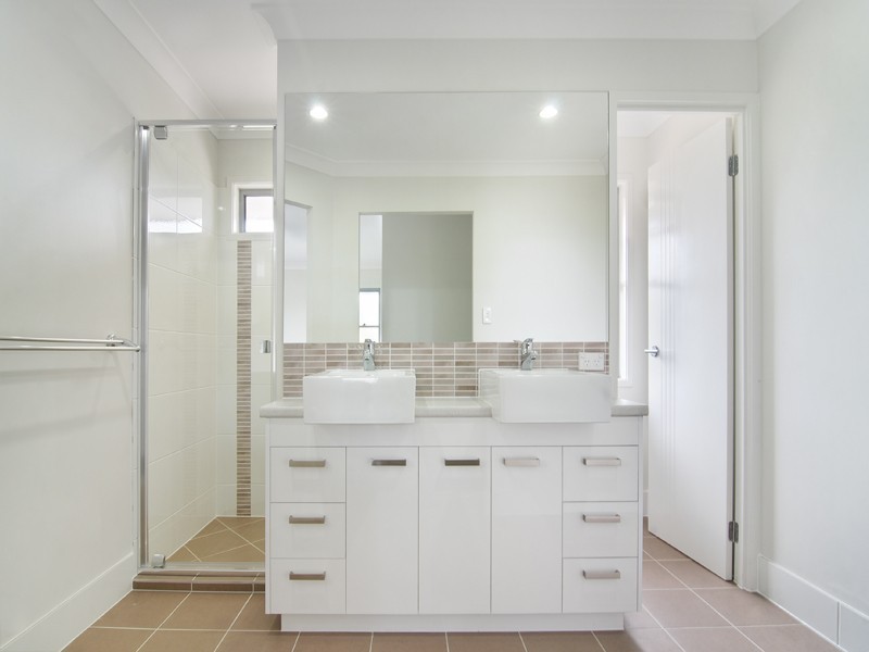 10 Cooper Road, Northgate QLD 4013