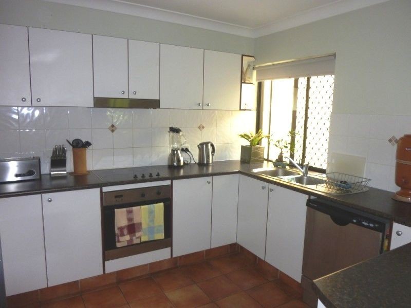2/17 York Street, Nundah QLD 4012