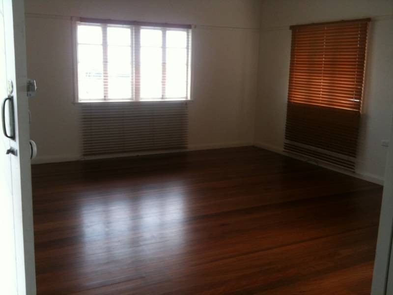 27 Leiper St, Stafford QLD 4053