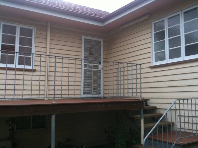 27 Leiper St, Stafford QLD 4053