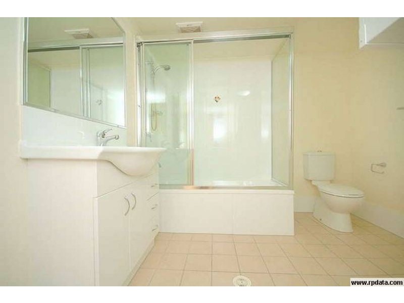 20/1 Mc Master, Nundah QLD 4012