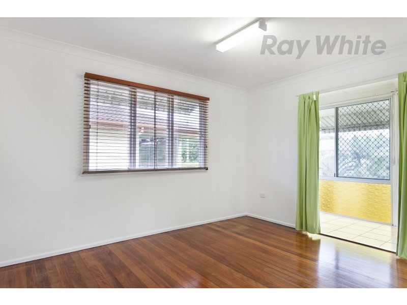 10 Caronga Street, Wavell Heights QLD 4012