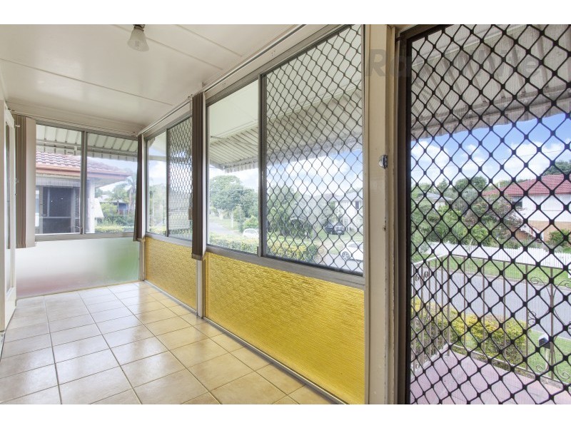 10 Caronga Street, Wavell Heights QLD 4012