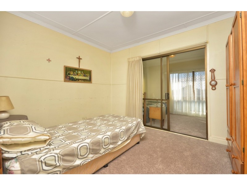 8 Chigwell Street, Wavell Heights QLD 4012