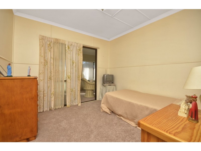 8 Chigwell Street, Wavell Heights QLD 4012