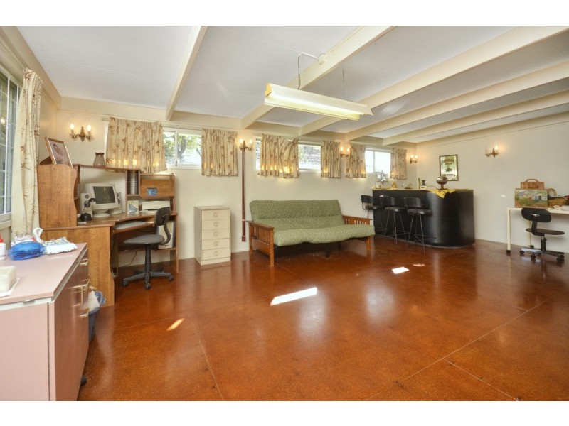 8 Chigwell Street, Wavell Heights QLD 4012