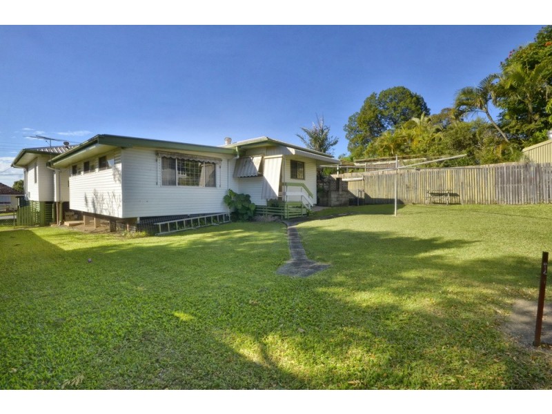 8 Chigwell Street, Wavell Heights QLD 4012