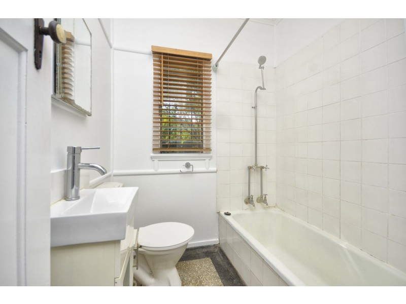 243 Shaw Road, Wavell Heights QLD 4012