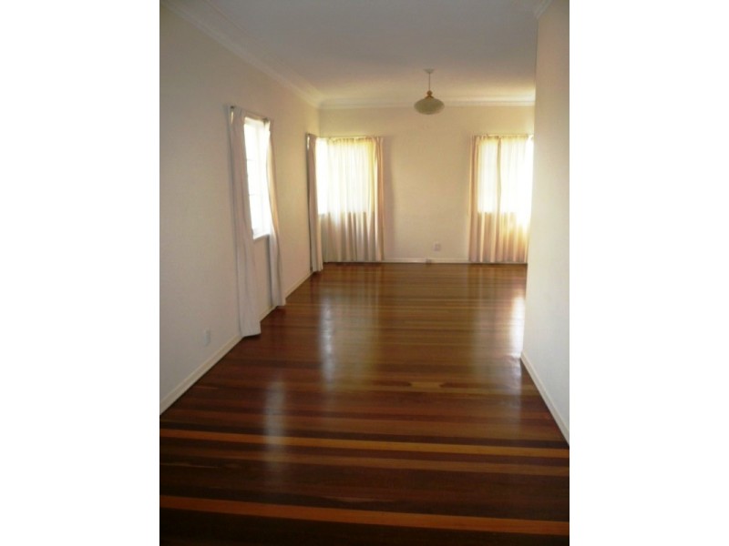 31 Bayview Terrace, Wavell Heights QLD 4012