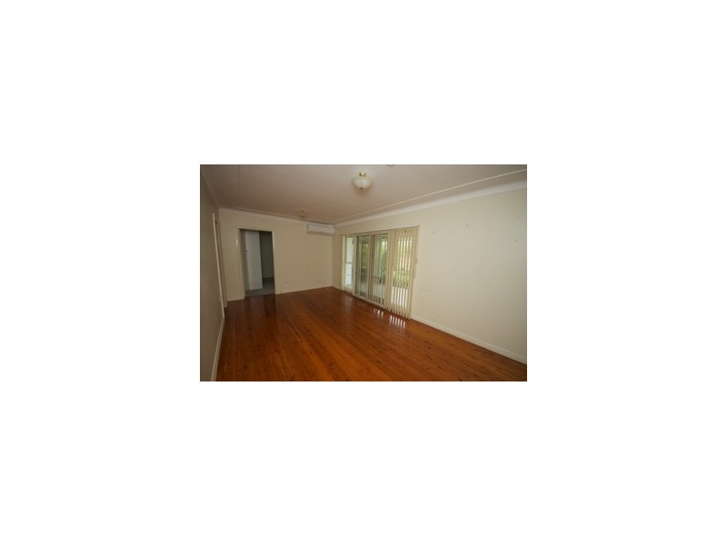 11 Strathdale Street, Aspley QLD 4034