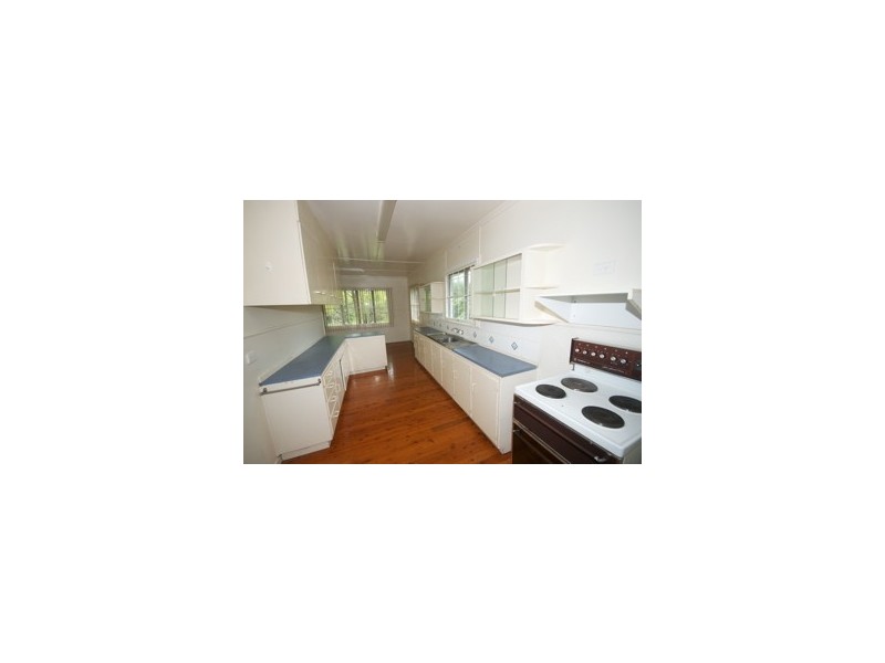 11 Strathdale Street, Aspley QLD 4034
