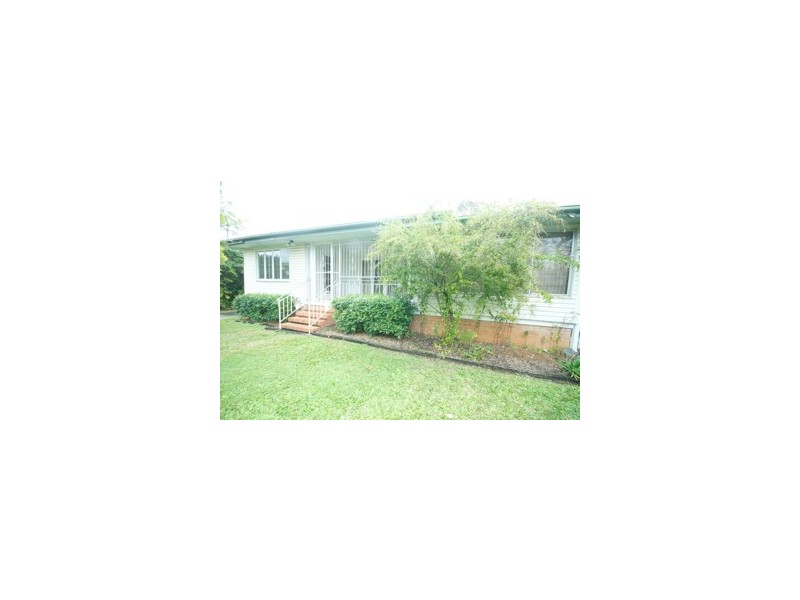 11 Strathdale Street, Aspley QLD 4034