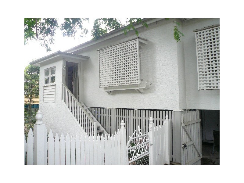 29 Ferres Street, Grange QLD 4051