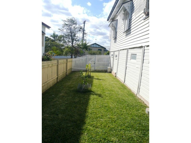 2 Lemnos Street, Nundah QLD 4012