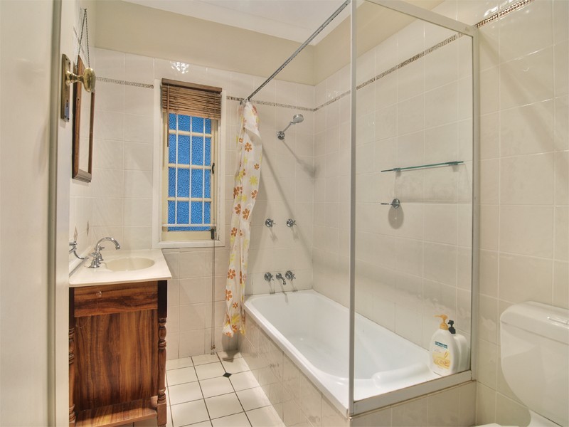 47 Paradise Street, Banyo QLD 4014