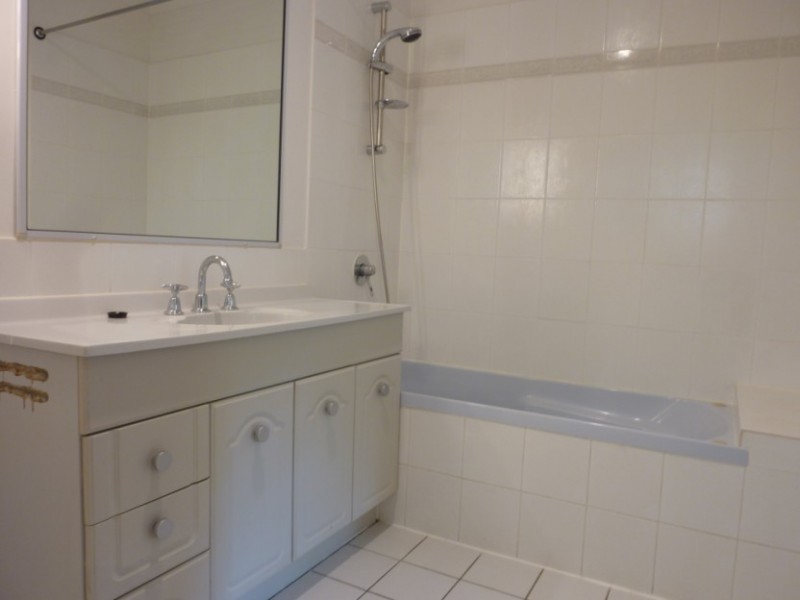 42 Glenside Street, Wavell Heights QLD 4012