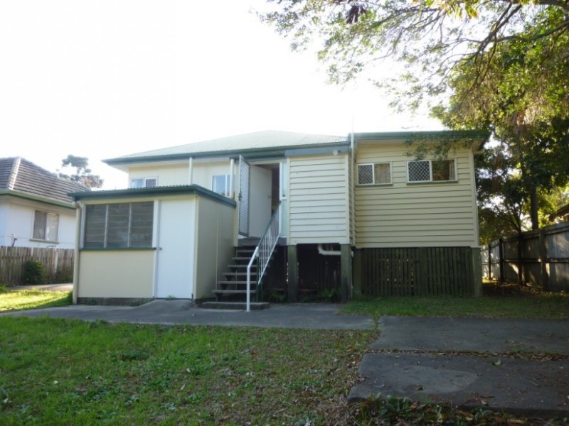 27 Mann Avenue, Northgate QLD 4013