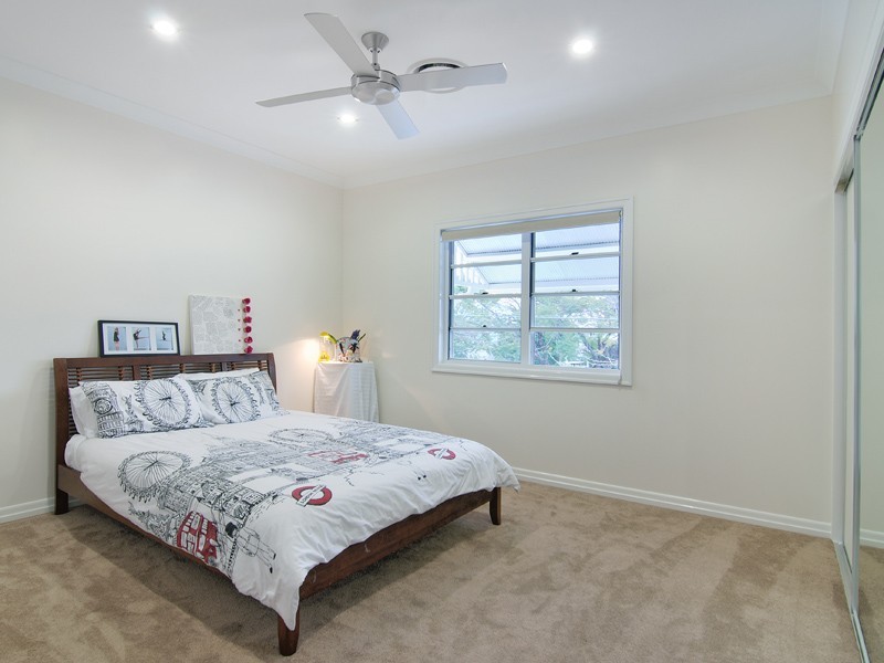 11 Bertha Street, Wooloowin QLD 4030