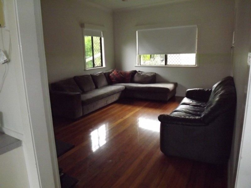 6 Handcroft Street, Wavell Heights QLD 4012