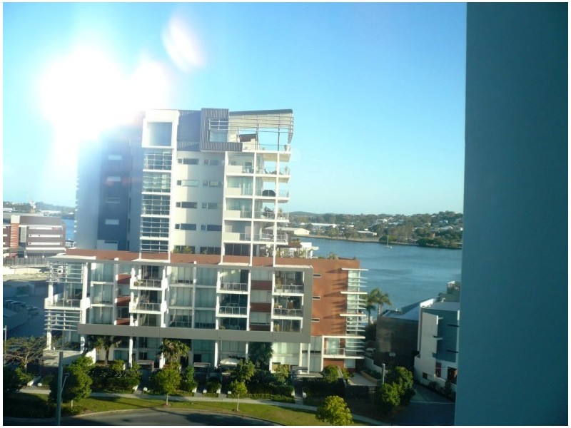 10706/8 Harbour Road, Hamilton QLD 4007