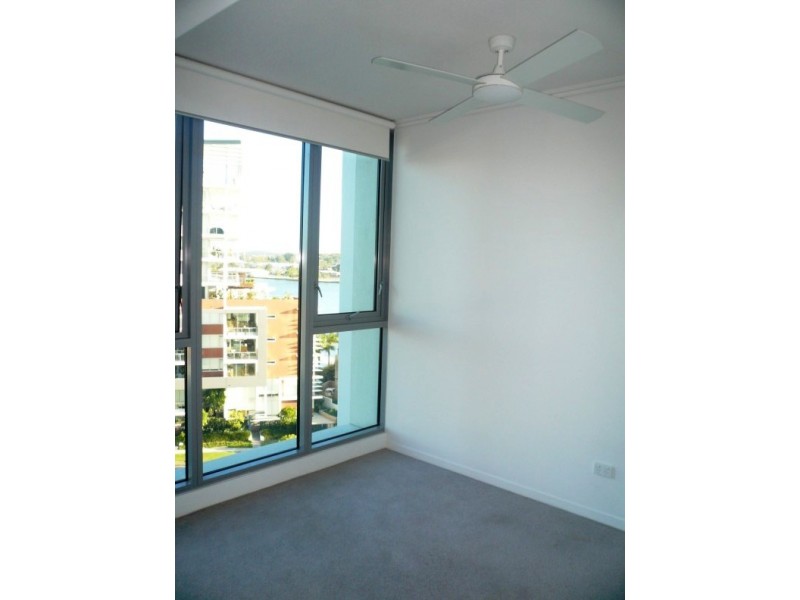 10706/8 Harbour Road, Hamilton QLD 4007