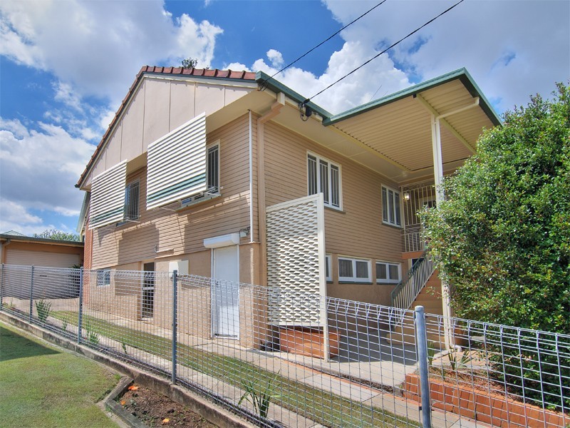 25 Macedon Street, Wavell Heights QLD 4012