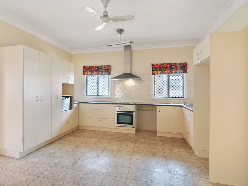 25 Macedon Street, Wavell Heights QLD 4012