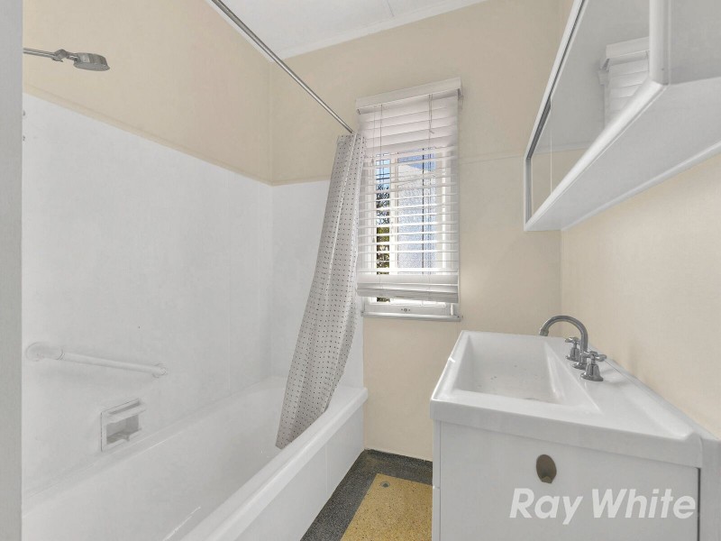 19 Woodville Street, Hendra QLD 4011