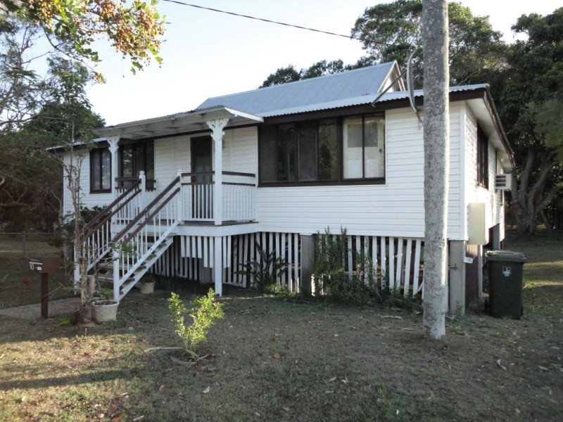 10 O’Quinn Street, Nudgee Beach QLD 4014