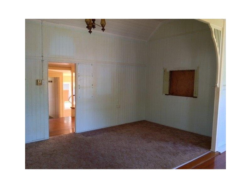 10 O’Quinn Street, Nudgee Beach QLD 4014