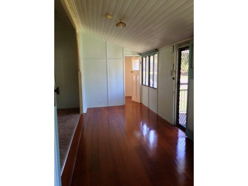 10 O’Quinn Street, Nudgee Beach QLD 4014