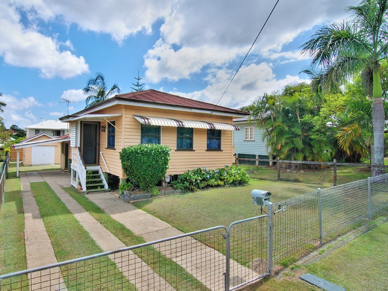 14 Thirteenth Avenue, Kedron QLD 4031