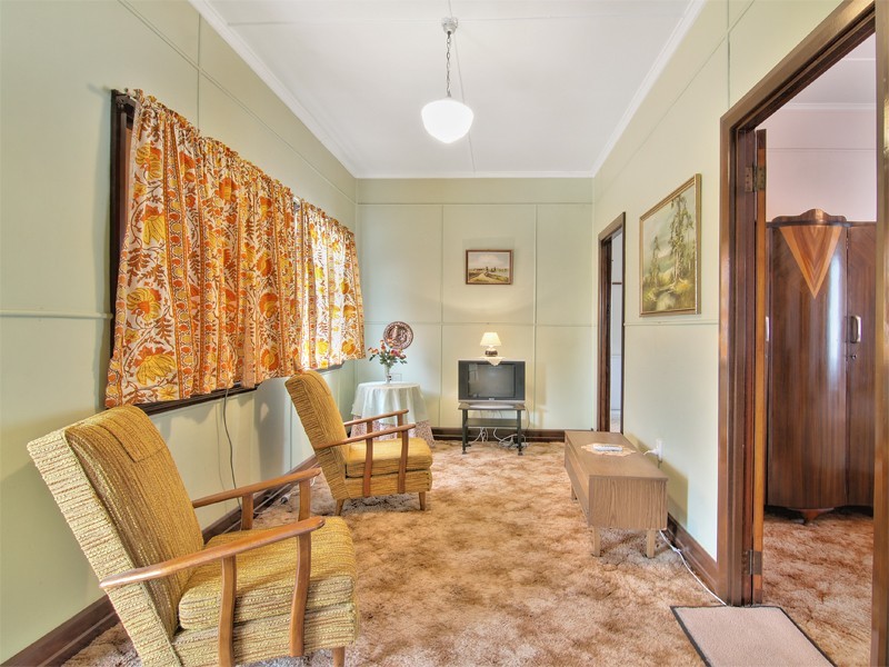 14 Thirteenth Avenue, Kedron QLD 4031