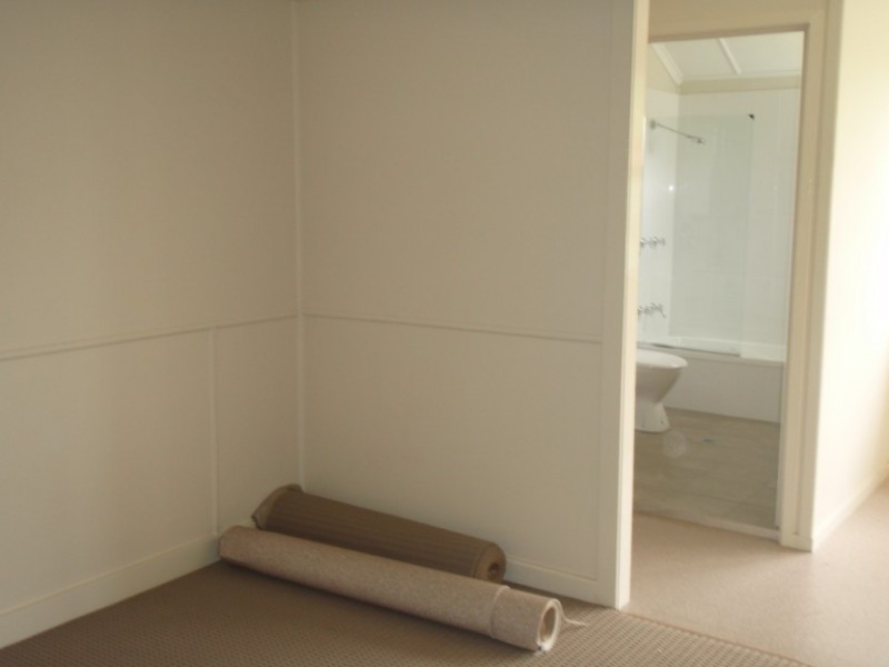 33 Acacia Ave, Northgate QLD 4013