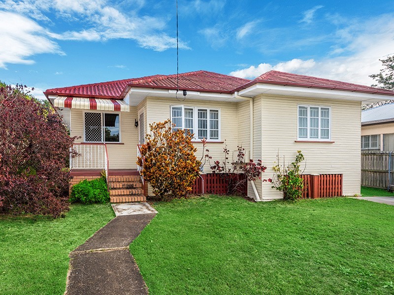 12 Gaynor Road, Banyo QLD 4014