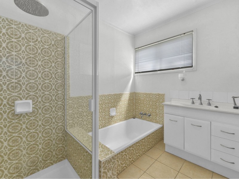 30 Kelyndar Street, Banyo QLD 4014