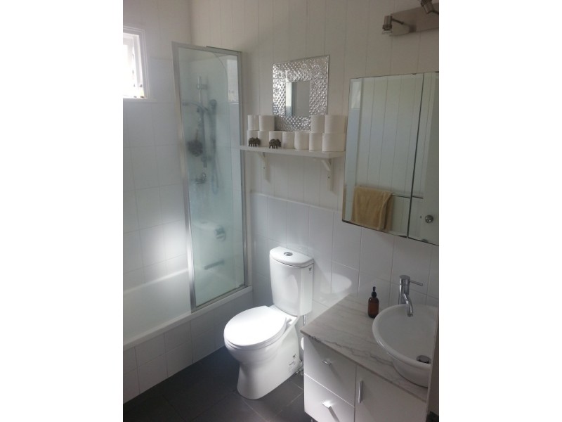 6 Jimbour Street, Wooloowin QLD 4030