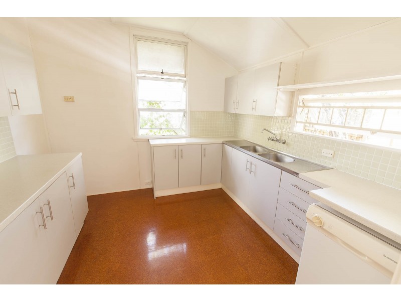 10 Dawson Street, Wooloowin QLD 4030