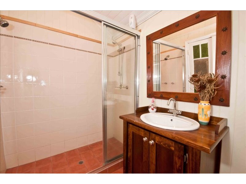 10 Jeffcott Street, Wavell Heights QLD 4012