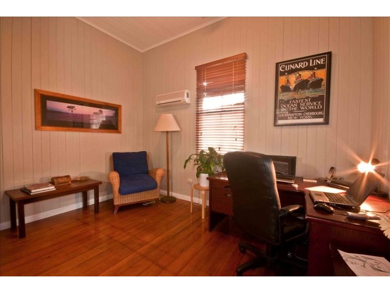 10 Jeffcott Street, Wavell Heights QLD 4012