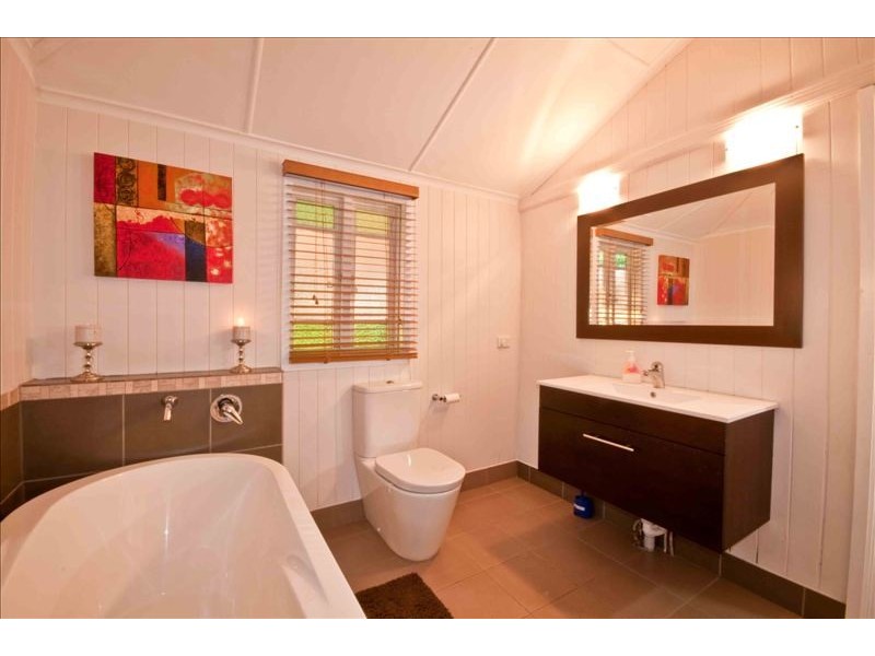 10 Jeffcott Street, Wavell Heights QLD 4012