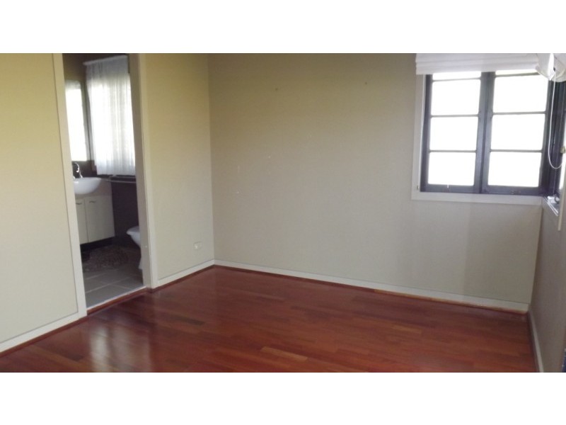 2 Thirteenth Avenue, Kedron QLD 4031