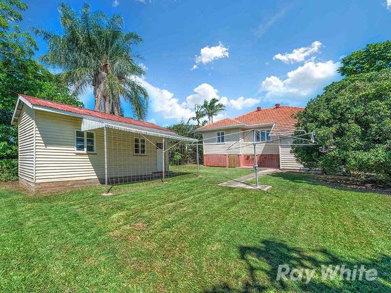 28 Belnoel Street, Wavell Heights QLD 4012