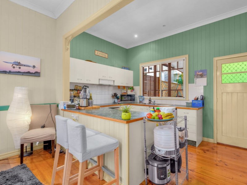 15 Jeffcott Street, Wavell Heights QLD 4012