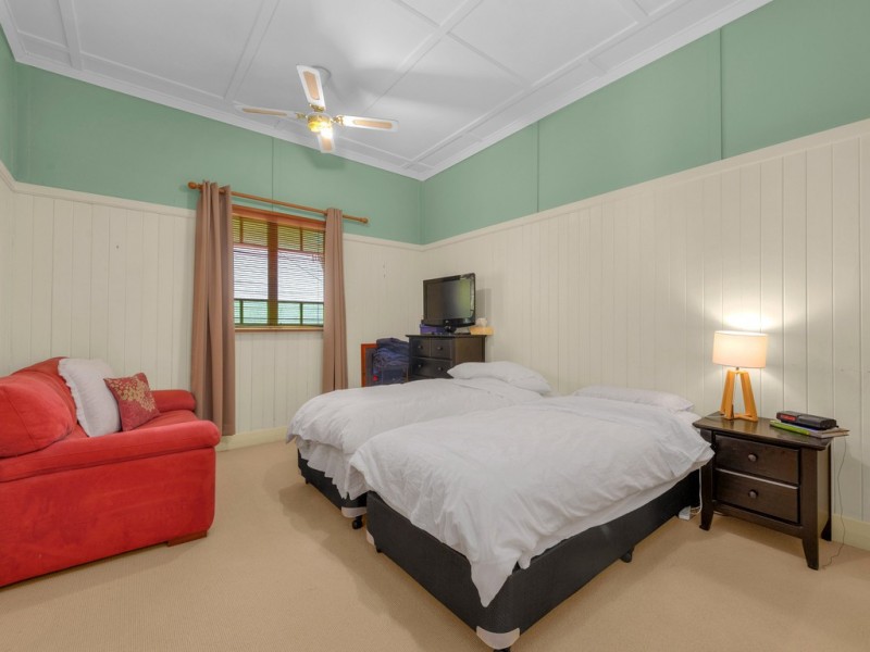 15 Jeffcott Street, Wavell Heights QLD 4012